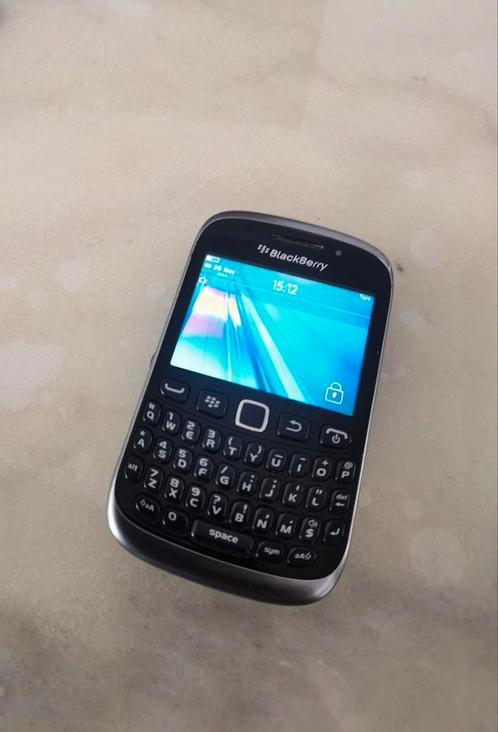 Goedwerkende blackberry curve 9320   Leuk voor iemand die no, Telecommunicatie, Mobiele telefoons | Hoesjes en Screenprotectors | Blackberry