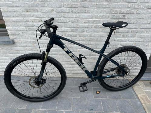 Trek Marlin 7 Gen 2 mountainbike large, bijna niet gebruikt, Fietsen en Brommers, Fietsen | Mountainbikes en ATB, Zo goed als nieuw