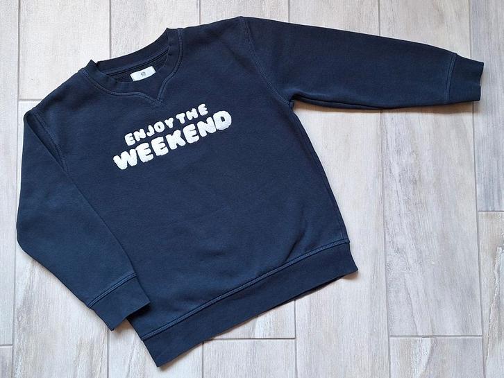 ★ M122 - Trui enjoy the weekend, Kinderen en Baby's, Kinderkleding | Maat 122, Gebruikt, Jongen, Trui of Vest, Ophalen of Verzenden