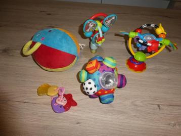 Babyspeelgoed (5 stuks):bijtring, kinderstoel speeltjes ...