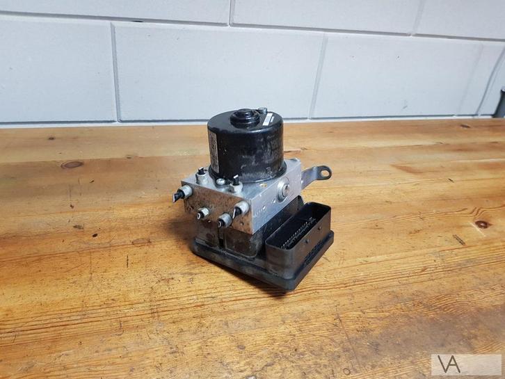 BMW 1 serie E81 E87 3 E90 E91 abs pomp 6789300 €30 2006-2012, Auto-onderdelen, Remmen en Aandrijving, BMW, Gebruikt, Ophalen of Verzenden