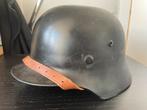 Replica M35 stahlhelm maat 60, Verzamelen, Verzenden, Landmacht, Helm of Baret