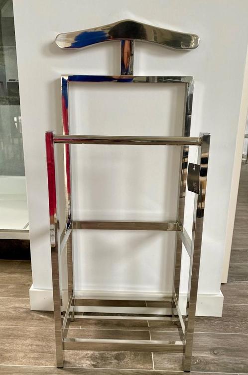 Dressboy Chrome – Nieuwstaat 2 Stuks, Huis en Inrichting, Woonaccessoires | Kapstokken, Nieuw, Staande kapstok, 100 tot 150 cm