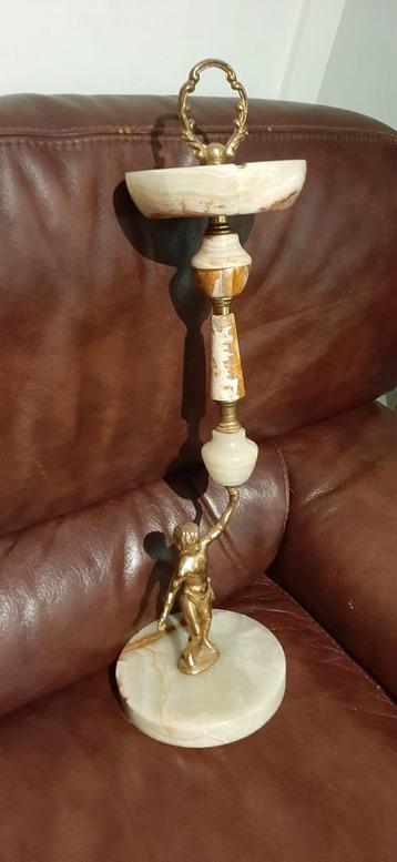 Vintage Onyx, messing Asbak met Gouden Putti  beschikbaar voor biedingen