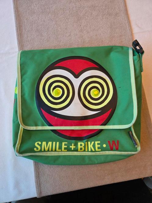 Smile+bike Walter Van Beirendock fietstas schoudertas 2009, Handtassen en Accessoires, Tassen | Schoudertassen, Gebruikt, Ophalen