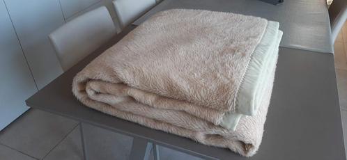 Deken 2 persoons Sole Mio process Montacril Prestige, Huis en Inrichting, Slaapkamer | Beddengoed, Beige, Verzenden