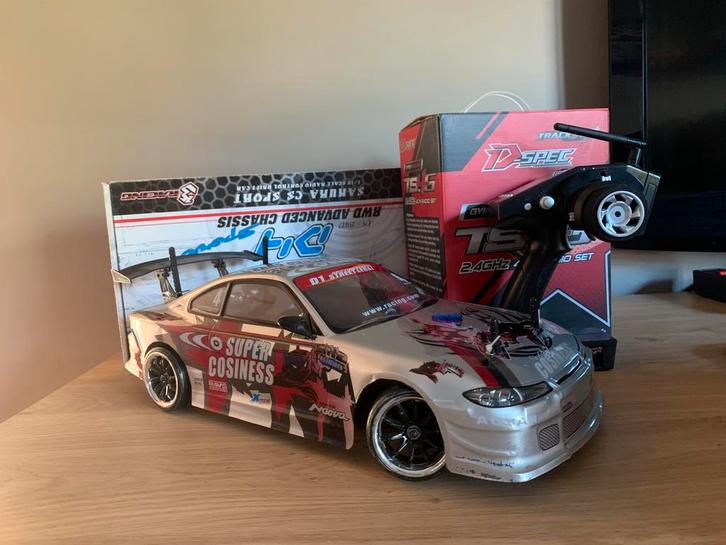 Sakura D4 1/10, Hobby en Vrije tijd, Modelbouw | Radiografisch | Auto's, Zo goed als nieuw, Ophalen