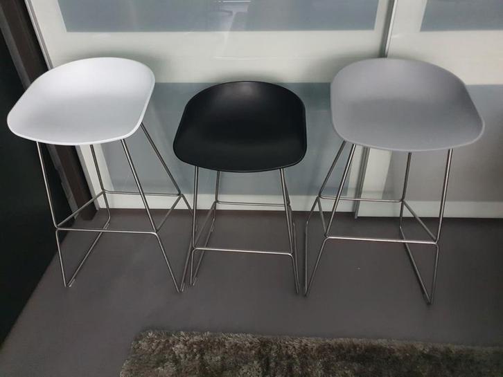 ***Diverse HAY about a stool AAS38 barkrukken/ 65 en 75cm**, Huis en Inrichting, Barkrukken, Zo goed als nieuw, 60 tot 90 cm, Kunststof