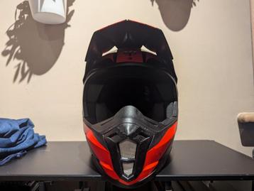 Casque de moto MT Synchrony taille S