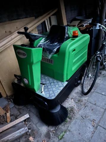 Zitveegmachine beschikbaar voor biedingen