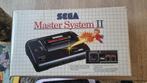 Sega master system 2 in doos met 13 spellen, Games en Spelcomputers, Met games, Master System, Ophalen of Verzenden, Zo goed als nieuw