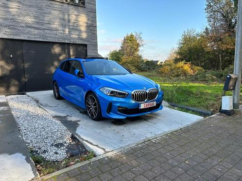 Bmw 118i f40 automaat Mpakket full option 1 jaar garantie, Auto's, BMW, Bedrijf, 1 Reeks, Benzine, Euro 6, 5 deurs, Automaat, Blauw