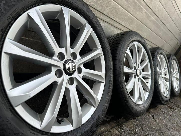 Mooie set 17 inch MG 3 MG 4 MG 5 Zs EV EHS velgen banden, Auto-onderdelen, Banden en Velgen, Banden en Velgen, Winterbanden, 17 inch