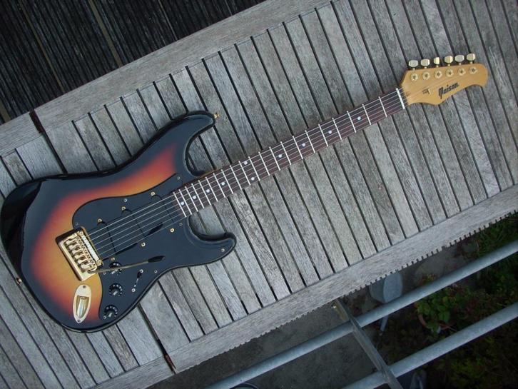 Maison Strat, Muziek en Instrumenten, Snaarinstrumenten | Gitaren | Elektrisch, Ophalen