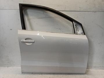 PORTIER RECHTS VOOR Volkswagen Polo V (6R) (01-2009/05-2022) beschikbaar voor biedingen