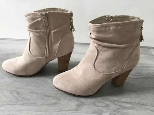 Roze / nude enkellaarsjes Trend One maat 38, Kleding | Dames, Schoenen, Zo goed als nieuw, Lage of Enkellaarzen, Roze, Ophalen of Verzenden