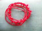 Bracelets en perles rouge - lot de 4, Bijoux, Sacs & Beauté, Rouge, Enlèvement ou Envoi, Neuf