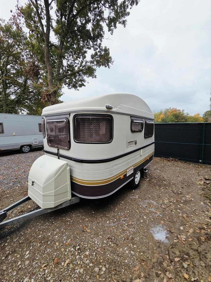 Caravan MIRIGE oldtimer -750kg Originele staat, Caravanes & Camping, Caravanes, Particulier, Siège de train, Lit transversal, Réfrigérateur