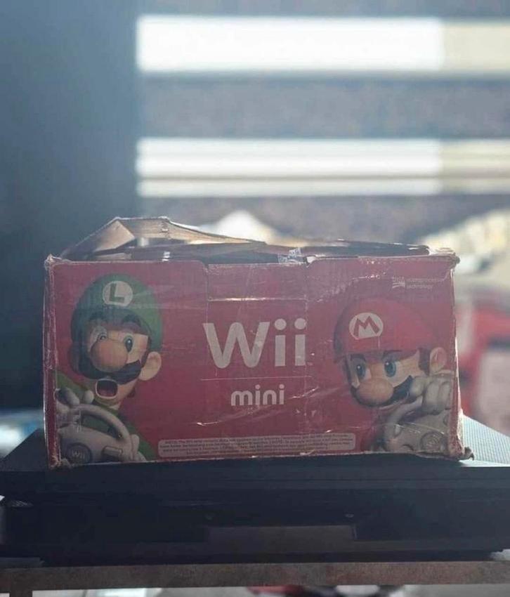 WII MINI MARIO KART-EDITIE, Games en Spelcomputers, Spelcomputers | Nintendo Wii, Zo goed als nieuw