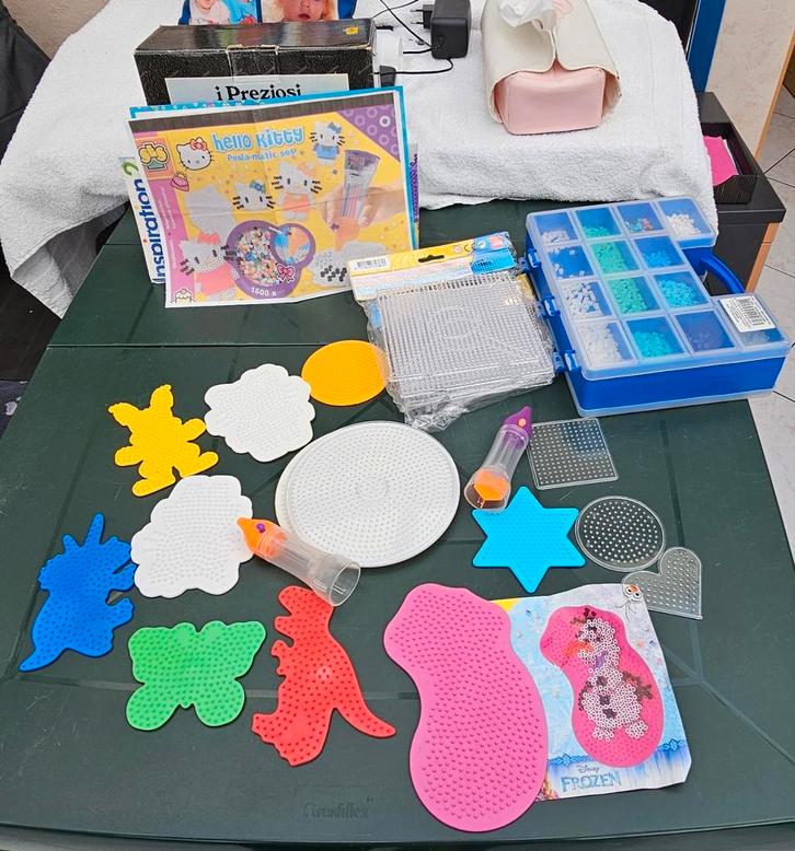 Iron on beads strijkparels kralen volledig set hama ses, Hobby en Vrije tijd, Knutselen, Zo goed als nieuw, Materiaal, Ophalen of Verzenden