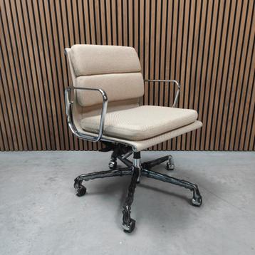 Vitra EA 217 Bureaustoel Papyrus / Crème beschikbaar voor biedingen