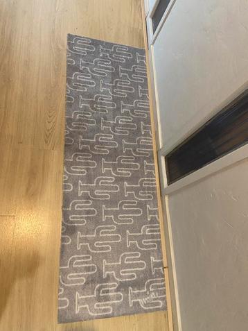 Grijs/wit tapijt met cactussen  “mad about mats” beschikbaar voor biedingen