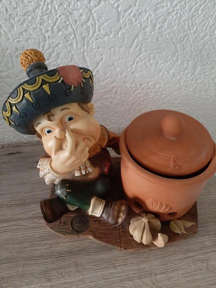 laven efteling met knoflookpot, Verzamelen, Efteling, Zo goed als nieuw, Beeldje of Poppetje, Ophalen of Verzenden