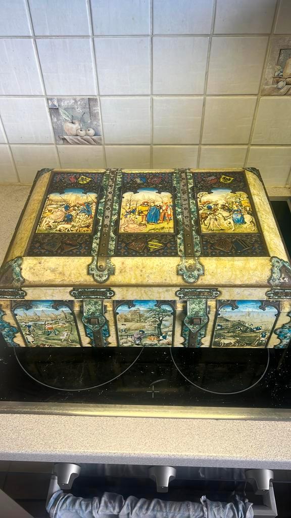 Antieke koekendoos, bik, Verzamelen, Blikken, Gebruikt, Ophalen