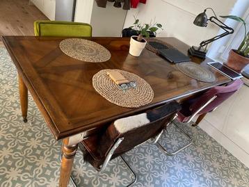 Tafel 10 personen beschikbaar voor biedingen