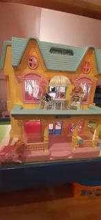 Fischer price " little dream doll house" 90's, Verzamelen, Poppenhuis, Gebruikt, Ophalen