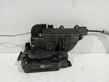 PORTIERVANGER CV ELEKTR. RECHTS VOOR Vito (447.6) beschikbaar voor biedingen
