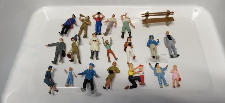 preiser H0 set 20 stuks mooie figuren (of uitkiezen 1euro st, Hobby en Vrije tijd, Modeltreinen | H0, Zo goed als nieuw, Ophalen of Verzenden