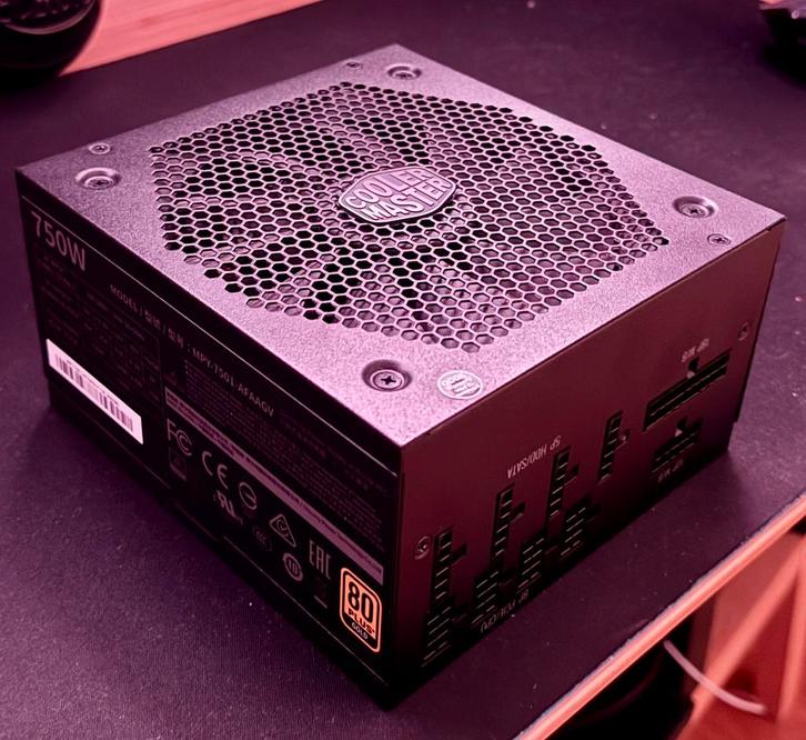 Alimentation PSU modulaire CoolerMaster 750w 80 Plus Gold, Informatique & Logiciels, Alimentations internes, Comme neuf, Enlèvement