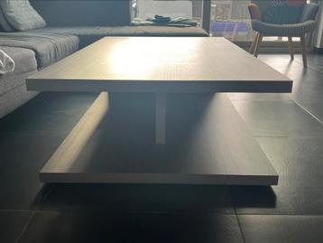 Tv-wand, eettafel en salontafel  beschikbaar voor biedingen