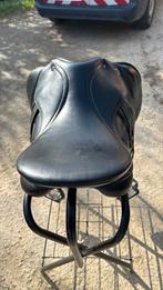 Selle polyvalente légère Ikonic 17,5 pouces COMME NEUVE, Animaux & Accessoires, Enlèvement, Comme neuf