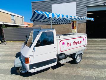 Vespa Bromscooter Piagio ape foodtruck ijswagen ijscar tuktu beschikbaar voor biedingen