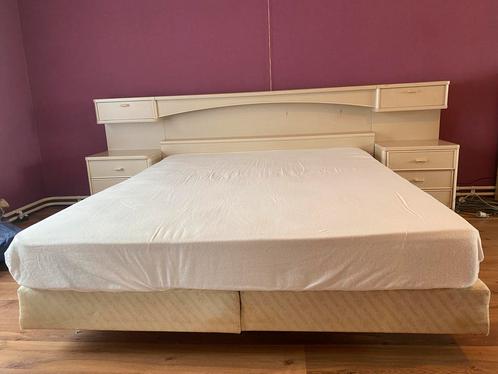 Bed met nachtkastjes, ladenkastje en 2 deurskastje, Huis en Inrichting, Slaapkamer | Bedden, Gebruikt, 80 cm, Ophalen