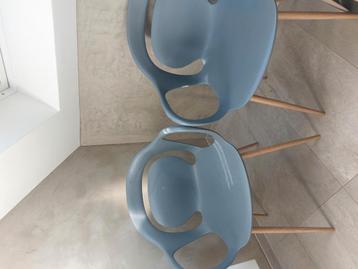 Stoelen beschikbaar voor biedingen