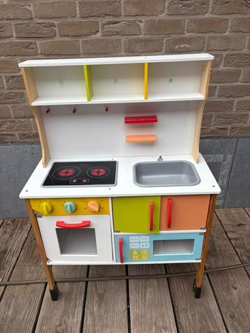 IKEA speelkeukentje + accessoires beschikbaar voor biedingen