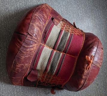 1-Originele in Tunesië handgemaakte luxe ezelzadel uit 1963 beschikbaar voor biedingen