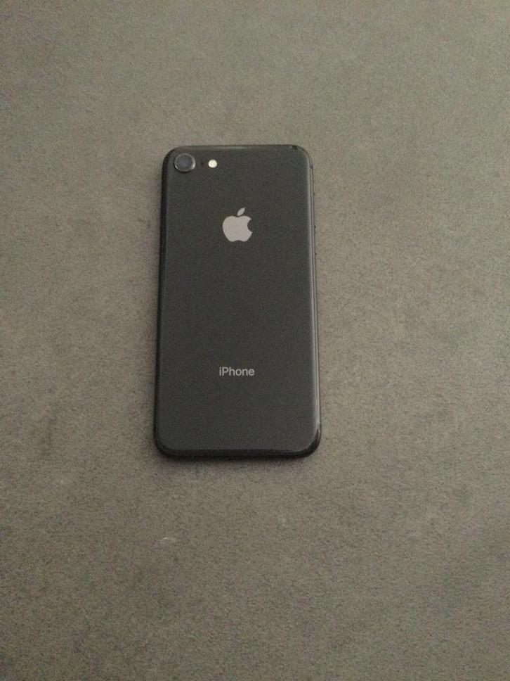iPhone 8 - grijskleurig, Telecommunicatie, Mobiele telefoons | Apple iPhone, Zo goed als nieuw, 128 GB, Zonder abonnement, Zonder simlock