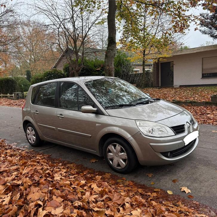 Renault Scenic 1.5 dci met weinig kilometers, Auto's, Renault, Particulier, Scénic, Diesel, Euro 4, Break, 5 deurs, Handgeschakeld