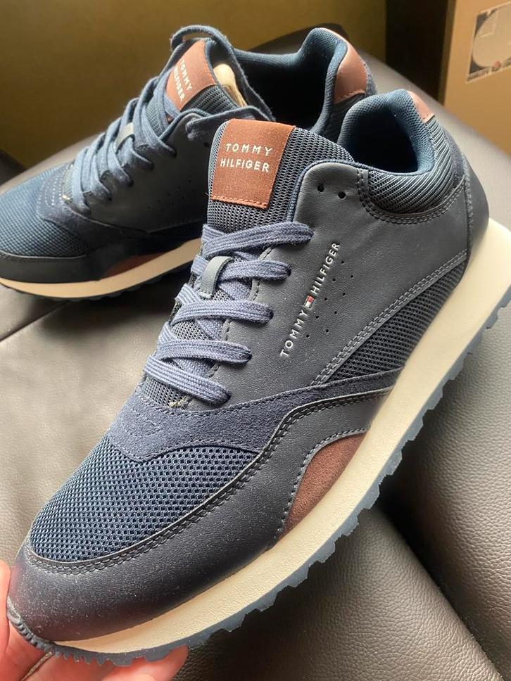 Tommy Hilfiger heren schoenen sneakers, Kleding | Heren, Schoenen, Zo goed als nieuw, Sneakers, Bruin, Verzenden