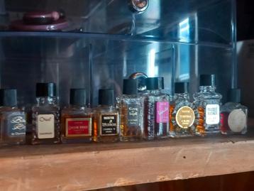 9 flacons de parfum miniatures., Enlèvement ou Envoi, Miniature
