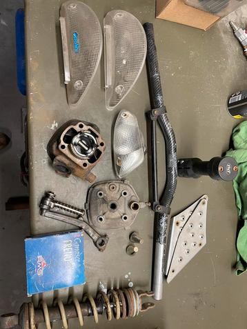 Yamaha aerox/mbk nitro onderdelen  beschikbaar voor biedingen