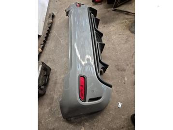 Achterbumper van een Fiat 500 Abarth beschikbaar voor biedingen