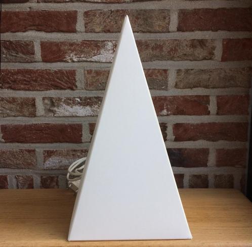 Lampe Pyramide, Maison & Meubles, Lampes | Lampes de table, Utilisé, Moins de 50 cm, Autres matériaux, Enlèvement ou Envoi