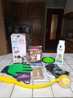 Lot shampoing, os, gamelle, lance-balle, gant , couches..., Ophalen, Hond