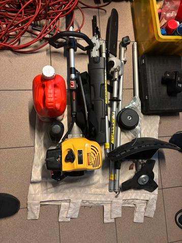 Powerplus kit  4 in 1 bosmaaier haagschaar kettingzaag ect, Enlèvement, Utilisé, 10 à 30 cm, Powerplus garden