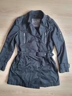 Zwarte trenchcoat - maat 40, Kleding | Dames, Jassen | Zomer, Maat 38/40 (M), Zwart, Ophalen of Verzenden, Gedragen
